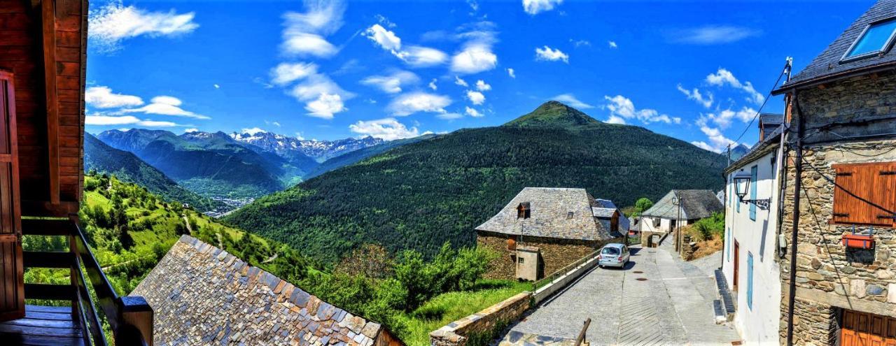Apartamentos Aran Montcorbau Exterior photo